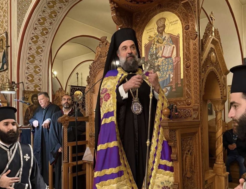 Θήρας Αμφιλόχιος: Η Εκκλησία προσεγγίζει τα Πάθη ως ζωντανή εμπειρία σωτηρίας