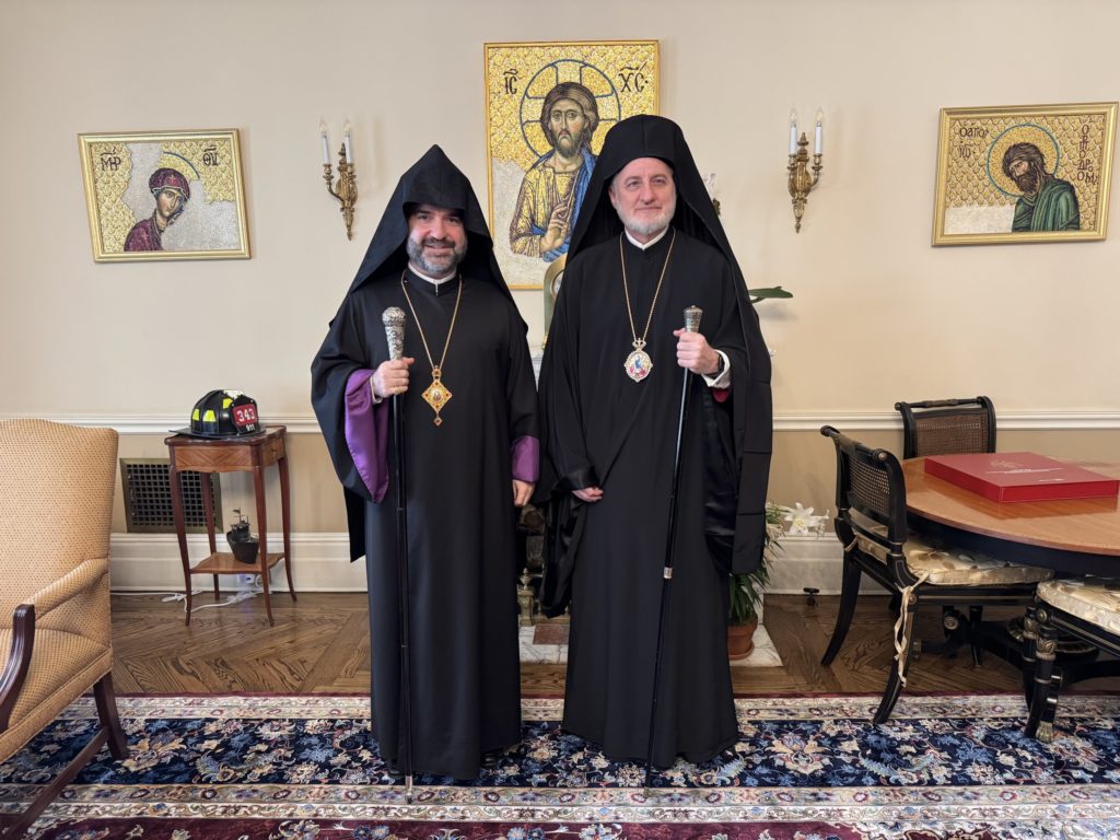 Ο Προκαθήμενος της Αρμενικής Εκκλησίας της Αμερικής στον Μητροπολίτη Αμερικής