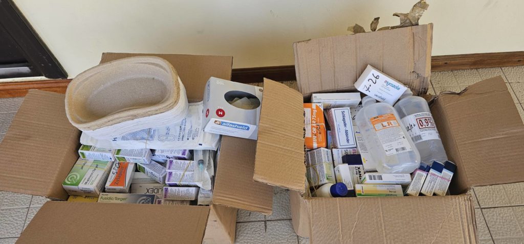 Δωρεά φαρμάκων και ιατρικού υλικού από την Ιερά Μητρόπολη Άκκρας