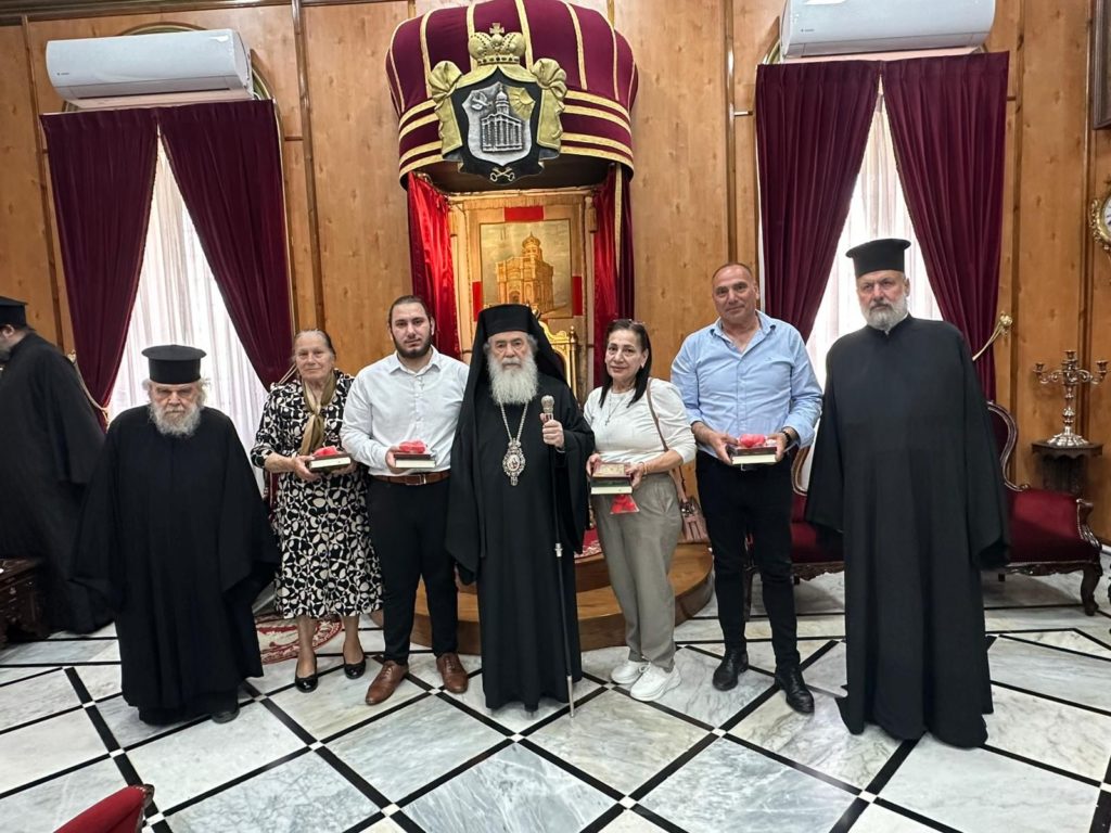 Διαδοχικές επισκέψεις και Πασχάλιες ευχές στον Πατριάρχη Ιεροσολύμων