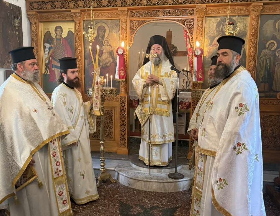 Αρχιερατική Θεία Λειτουργία στα Μουρτζανά Μυλοποτάμου