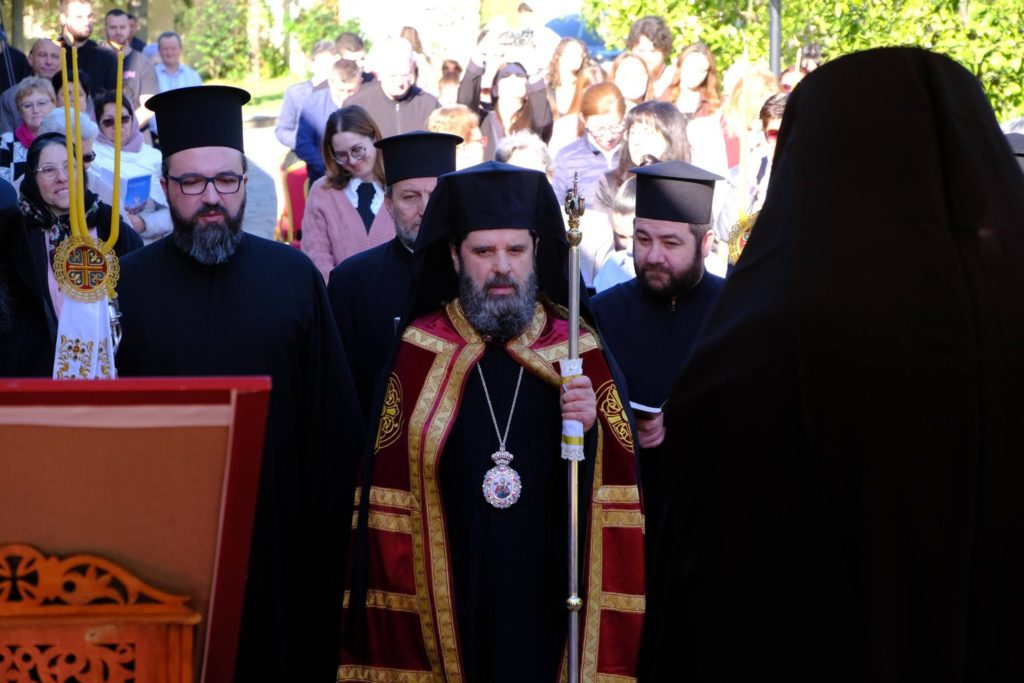 Fortlumturia e Tij, Imzot Joani, kryeson shërbesat në nder të Grave Miroprurëse në Shën Vlash, Durrës