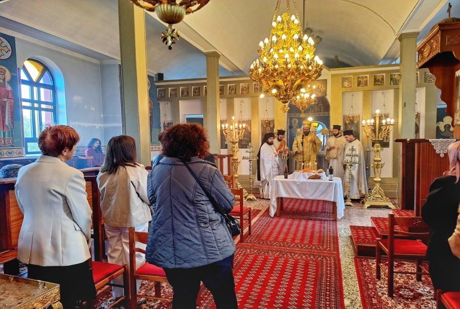 Κυριακή του Αντιπάσχα στη Μητρόπολη Μαρωνείας