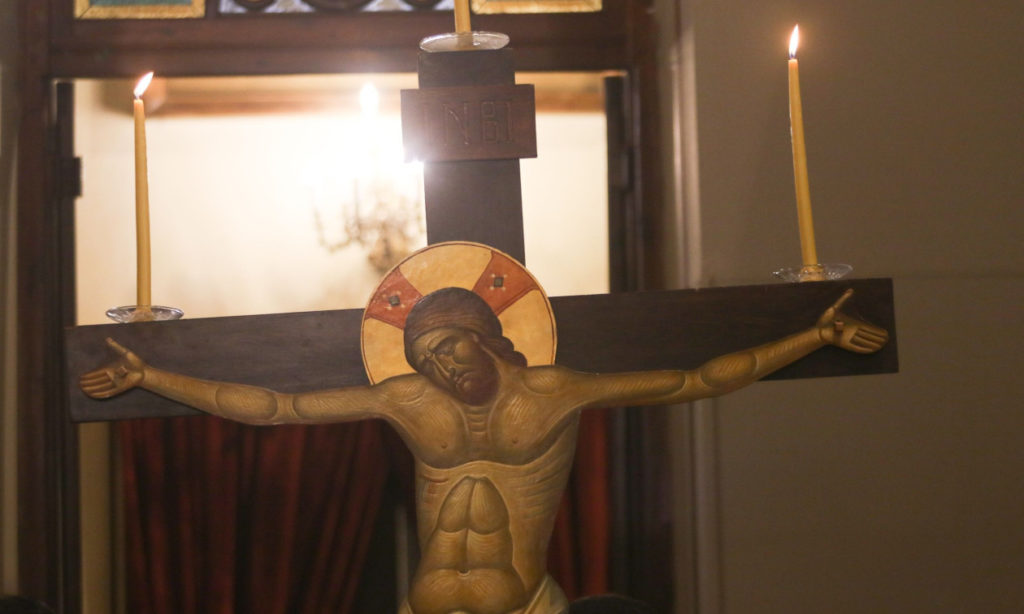 Μεγάλη Πέμπτη στην Pemptousia TV: Εκπομπές και ύμνοι για το Θείο Πάθος