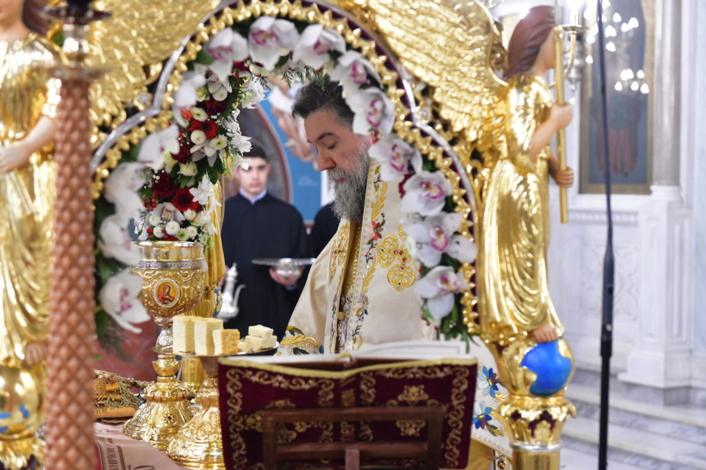 Σερρών Θεολόγος: «”Σήμερον σιγὴ πολλὴ, ὅτι ὁ Βασιλεὺς ὑπνοῖ!”»