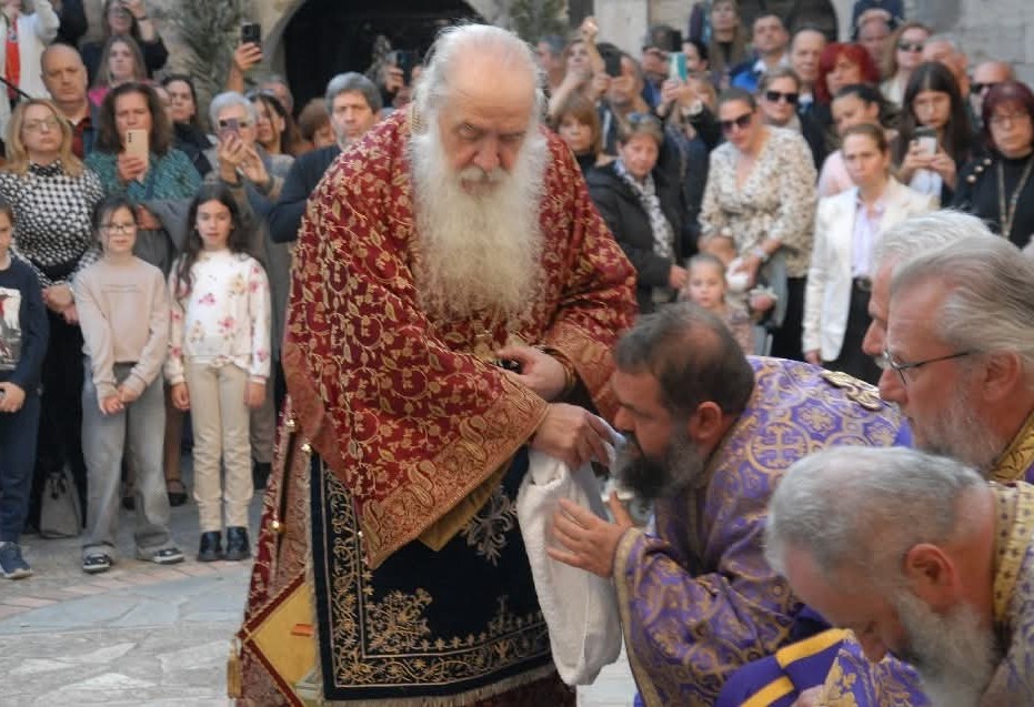 Η Ακολουθία του Ιερού Νιπτήρος στη Μητρόπολη Σάμου