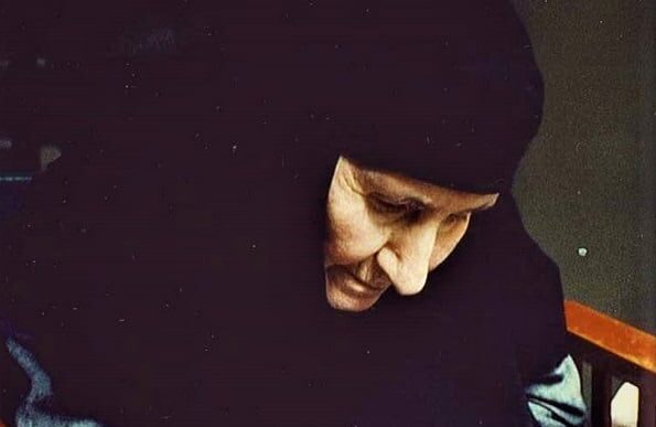 Αγία Γαβριηλία, Για την πολιτική, τα πολιτεύματα, τη βία, την προσευχή…