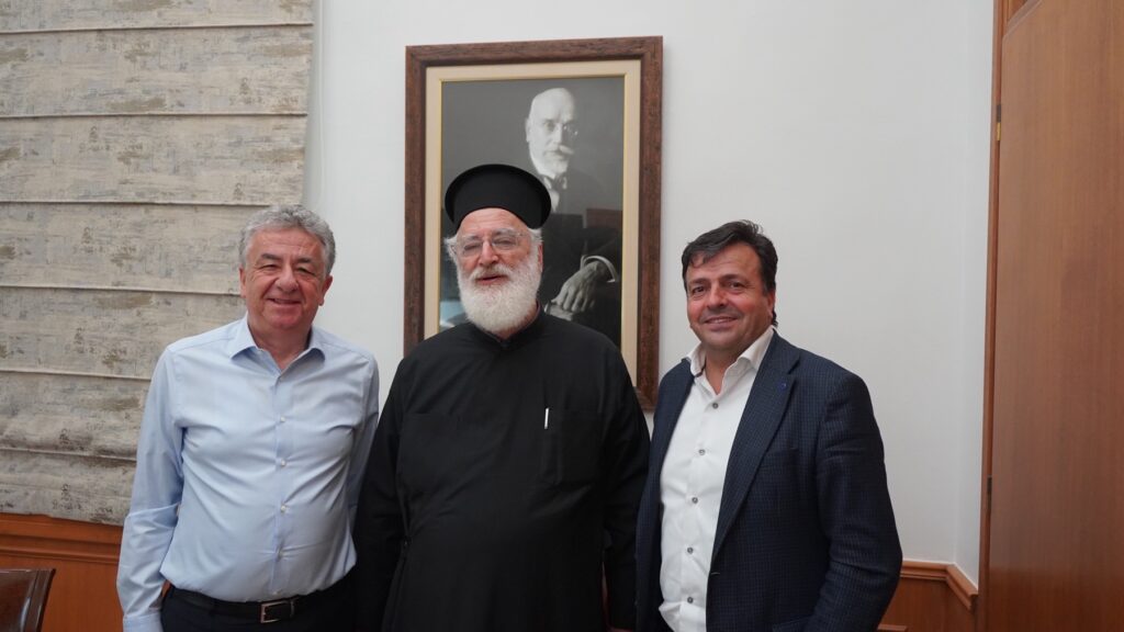 Συνάντηση Περιφερειάρχη Κρήτης με τον Μητροπολίτη Αρκαλοχωρίου