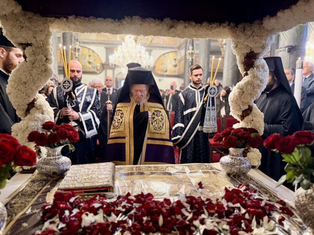 Η Ακολουθία του Εσπερινού της Αποκαθηλώσεως στο Οικουμενικό Πατριαρχείο