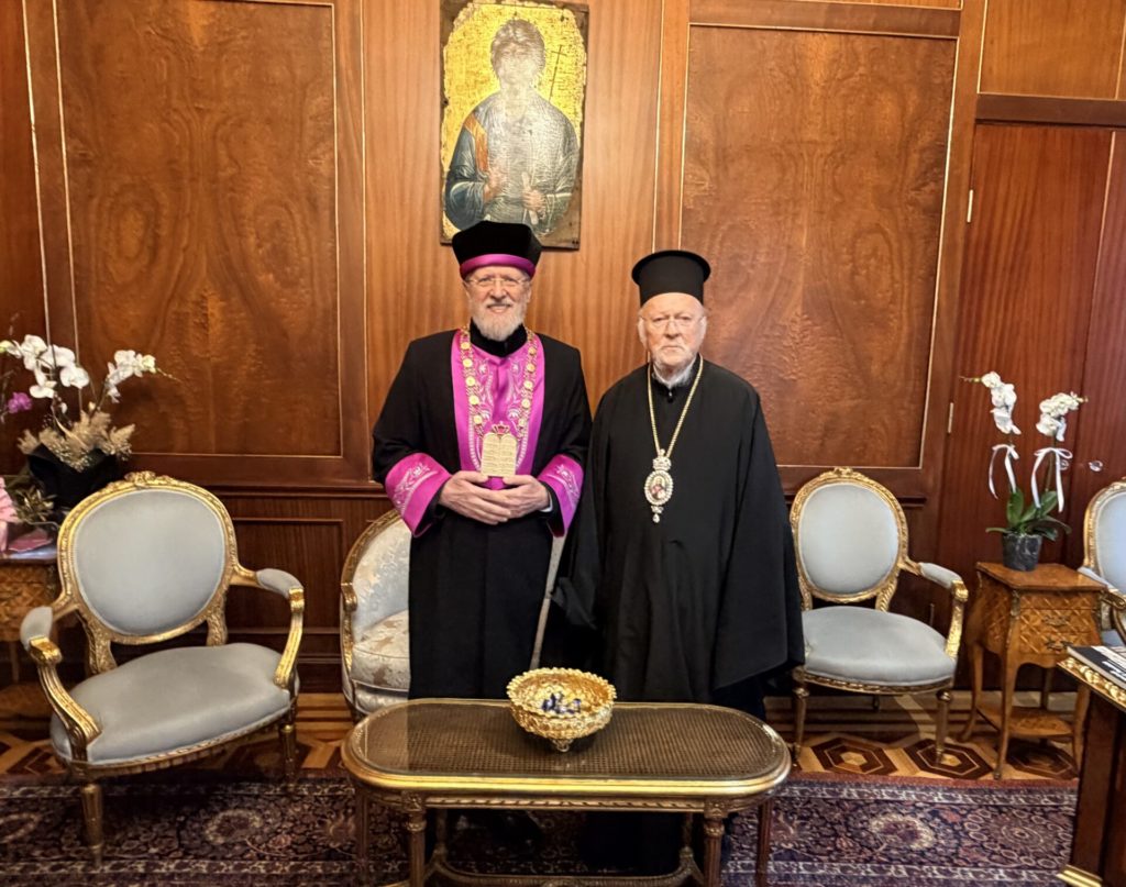 O Αρχιραββίνος της Τουρκίας ευχήθηκε στον Οικουμενικό Πατριάρχη για το Πάσχα