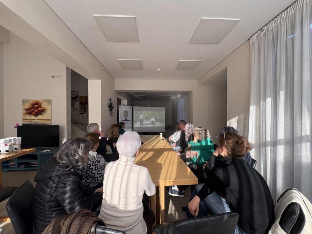 Πρακτικές συμβουλές για φροντιστές ατόμων με άνοια από το «Καρέλλειο»