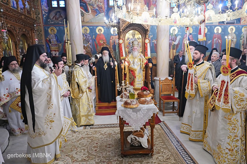 Τρισαρχιερατικός Πανηγυρικός Εσπερινός της Ζωοδόχου Πηγής στην Ι.Μ. Παναγίας Δοβρά