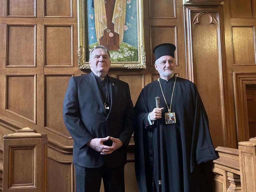 Ο Αμερικής Ελπιδοφόρος επισκέφθηκε τον Ρωμαιοκαθολικό Αρχιεπίσκοπο του Newark