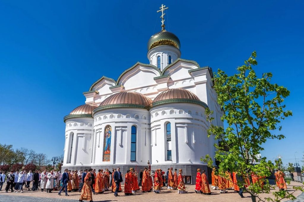 Предстоятель Русской Церкви освятил храм Рождества Христова в станице Динской Краснодарского края