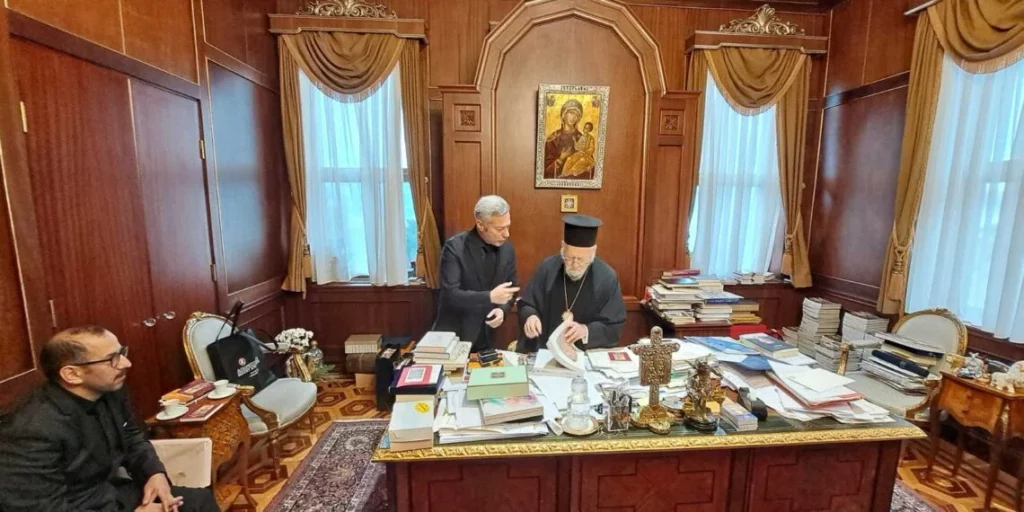 Ecumenical Patriarch meets organisers of Mount Athos Exhibition in Constantinople
