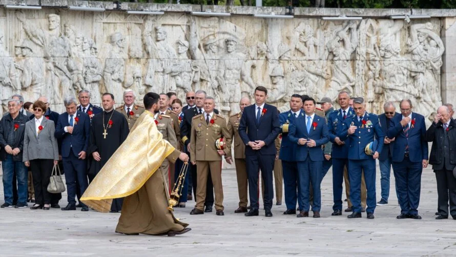 Ziua Veteranilor de Război a fost marcată cu o ceremonie militară și religioasă la București