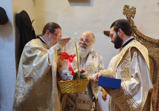 В Светлый понедельник Представитель Русской Православной Церкви принял участие в Патриаршем богослужении в Успенском соборе Дамаска