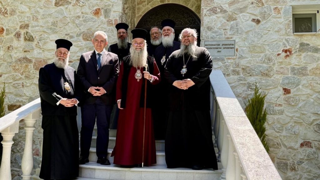 Αρχιερείς του Πατριαρχείου Βουλγαρίας στον Άγιο Αχίλλιο στη Λάρισα