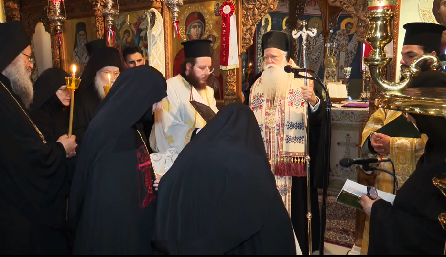 Κουρά Μεγαλοσχήμου Μοναχής στην Ι.Μ. Παμμεγίστων Ταξιαρχών Πηλίου (ΒΙΝΤΕΟ)