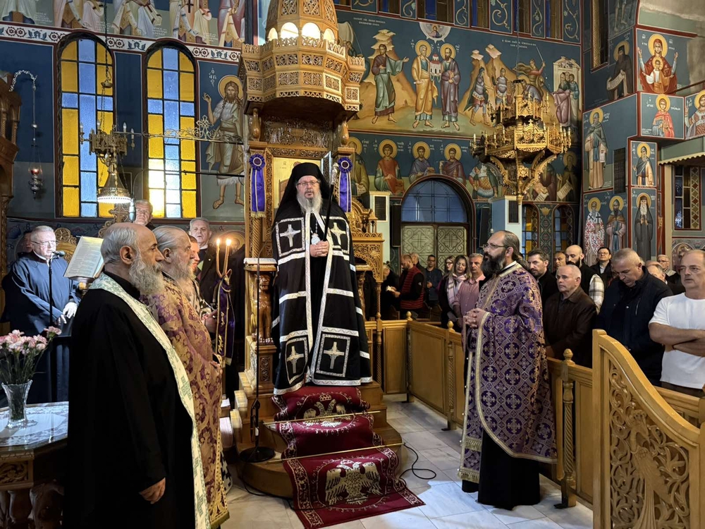 Η Μεγάλη Δευτέρα στον Ιερό Ναό Αγίων Πρωτοκορυφαίων Πέτρου και Παύλου Λαρίσης