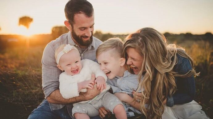 Ζήσε τη ζωή σου, φτιάξε την καριέρα σου και μετά οικογένεια