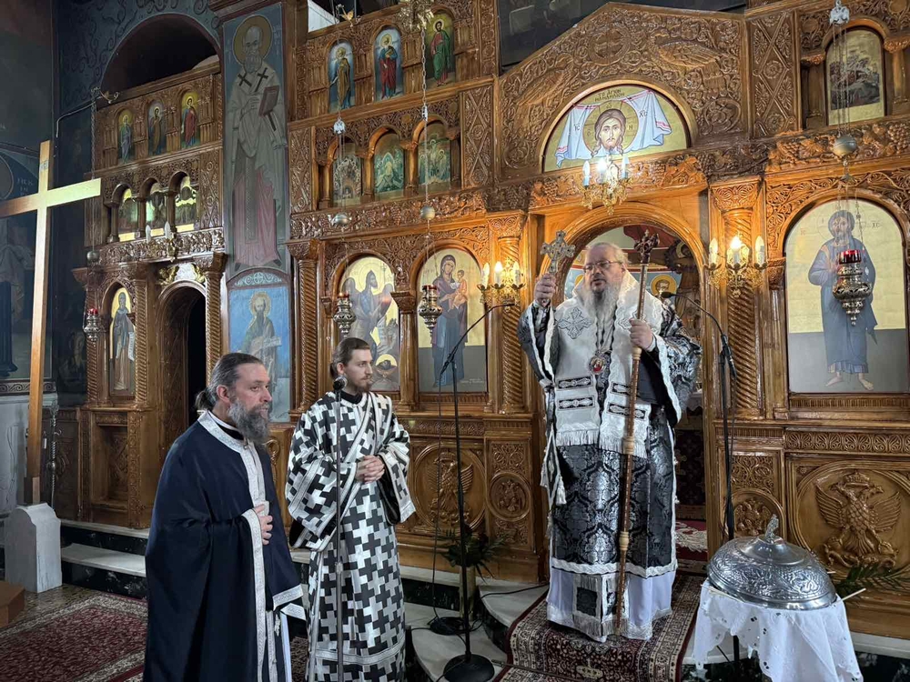 Λαρίσης Ιερώνυμος προς μαθητές: Αγαπήστε τον τόπο σας και παραμείνετε σε αυτόν