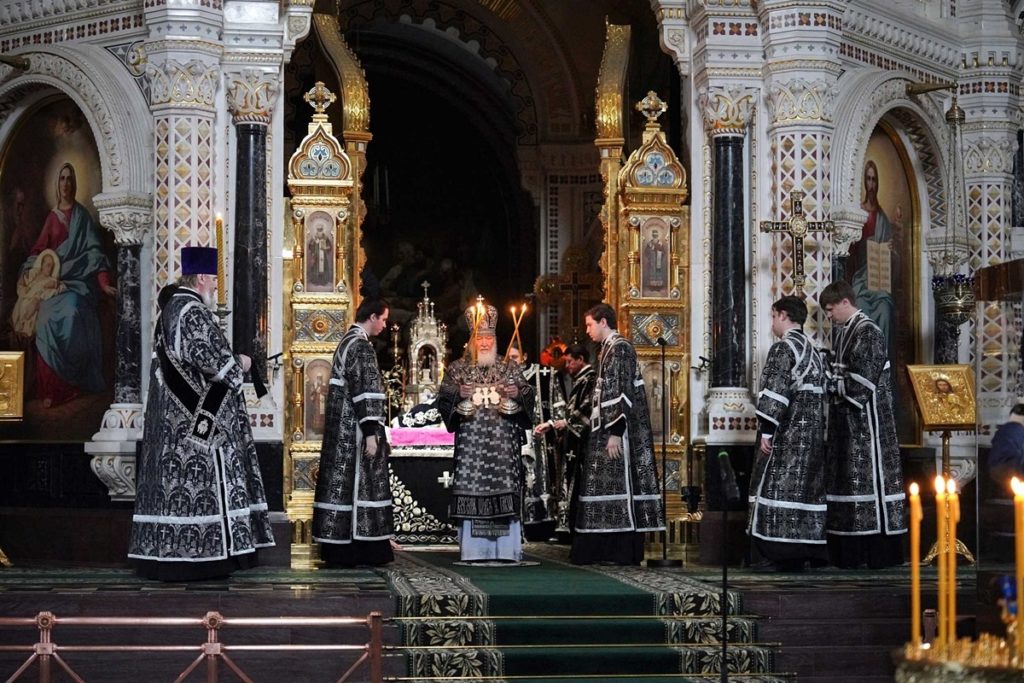 Святейший Патриарх Кирилл совершил в Храме Христа Спасителя последнюю в этом году Литургию Преждеосвященных Даров