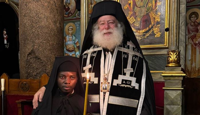 البابا ثيودروس يُصَيّر راهب من تنزانيا