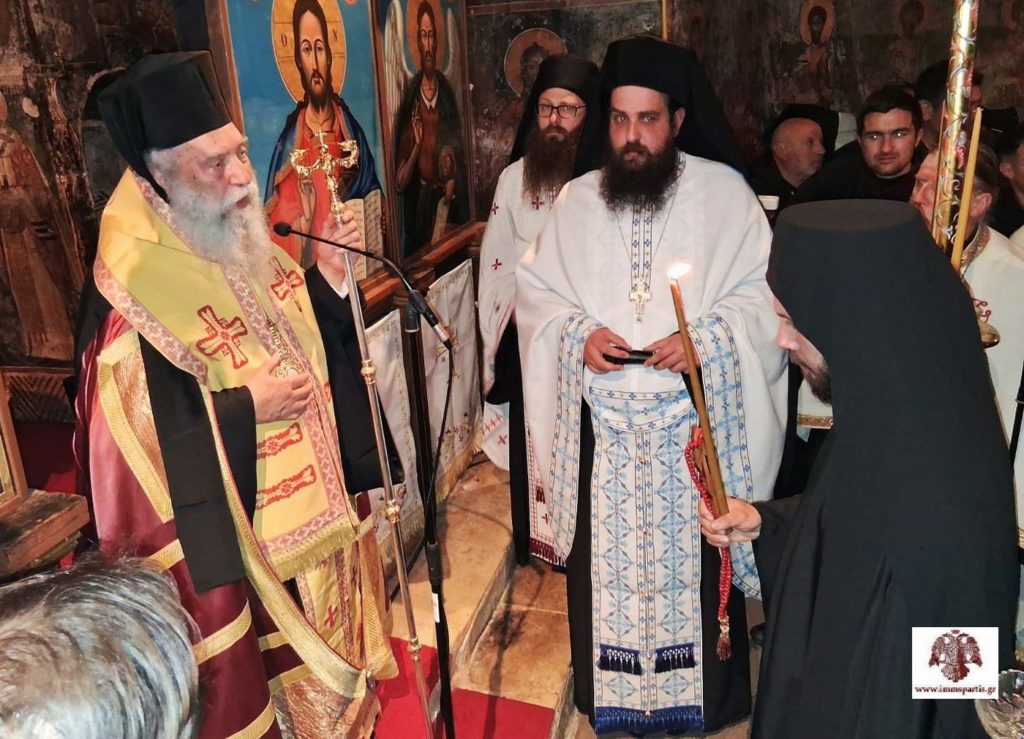 Μοναχική κουρά στην Ιερά Μονή Γόλας