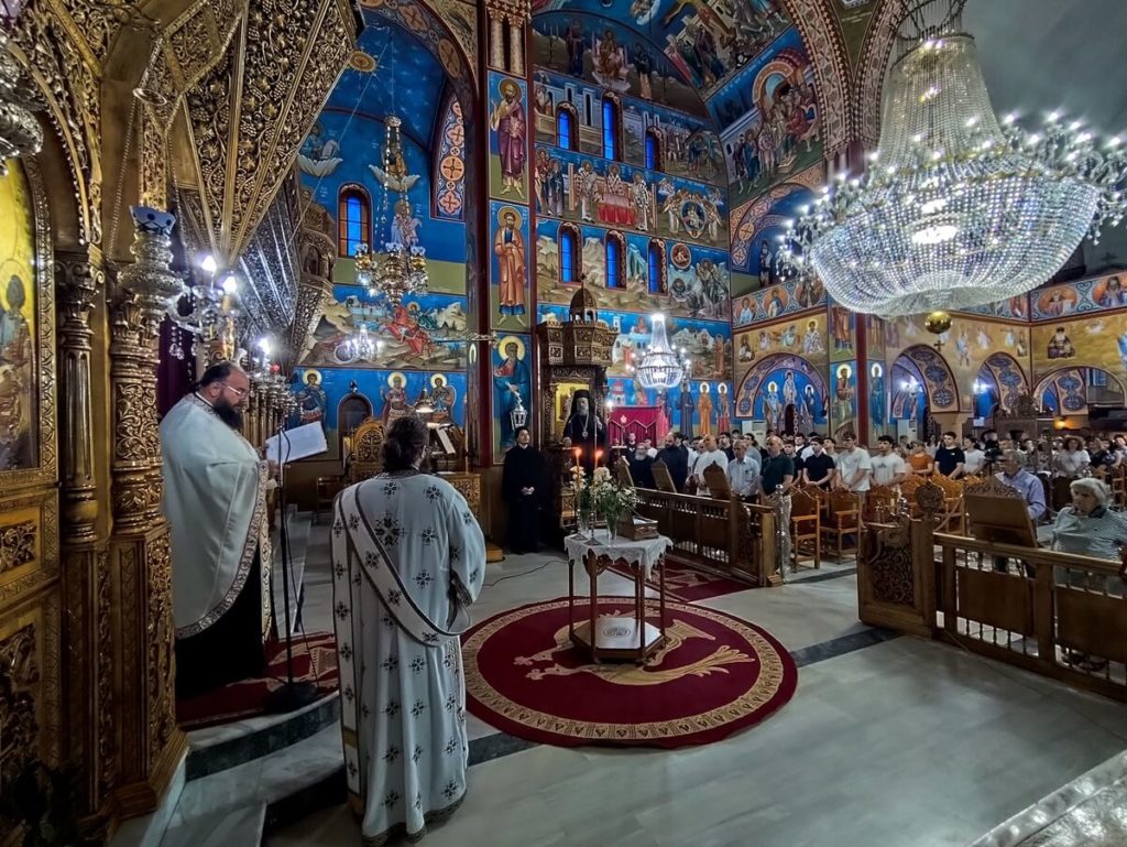“Το θαύμα έρχεται μέσα από την πίστη και την προσπάθεια”: Παράκληση για τους μαθητές στα Φάρσαλα