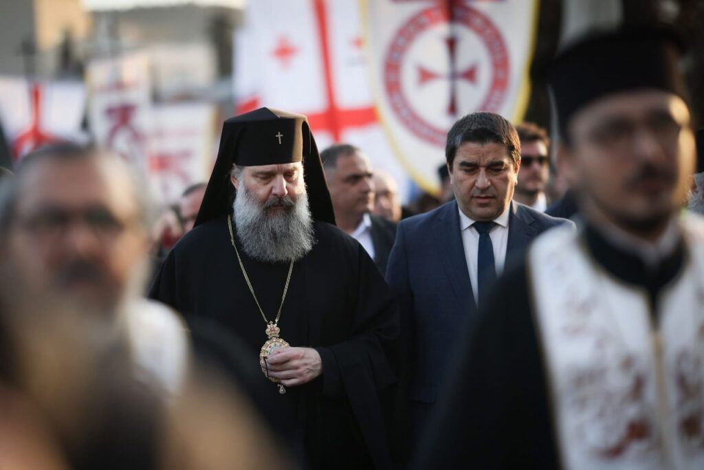 შალვა პაპუაშვილი – უფლის ნებით, საქართველოში ქრისტიანობის გამოცხადების 1700 წლისთავზე გამოირჩა ახალი პატრიარქი, ისტორია გრძელდება, ხარობს საქართველოს 2000-წლოვანი ეკლესია