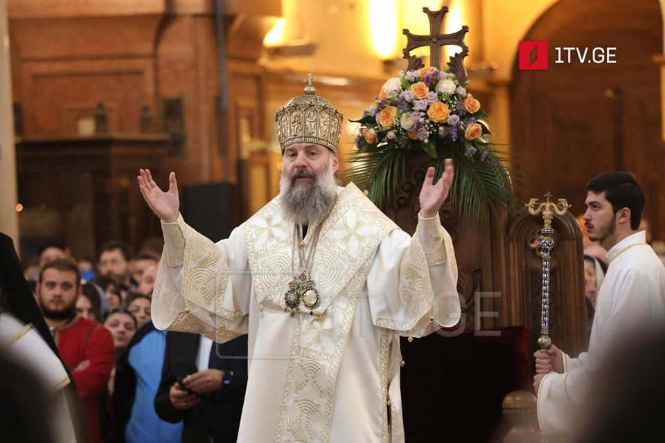 შიო მესამე – ძმური ერთობით შევიკრიბეთ სამებაში, რათა ვადიდოთ უფალი, მინდა, მადლობა გადავუხადო ქართველ ხალხს, სამღვდელოებას და ბერ-მონაზვნებს ლოცვის, თანადგომისა და სიყვარულისთვის