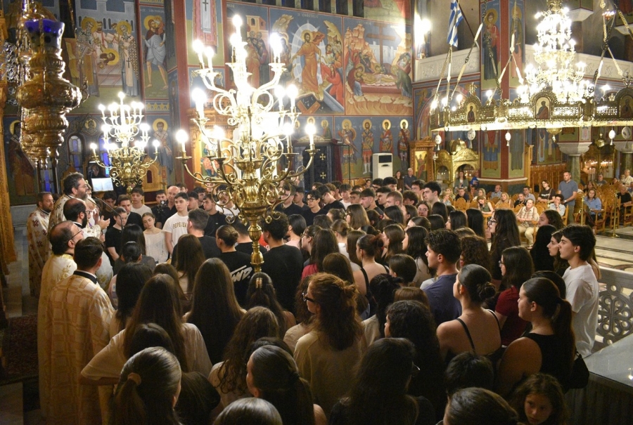 Εσπερινή Θεία Λειτουργία για μαθητές στην Κομοτηνή