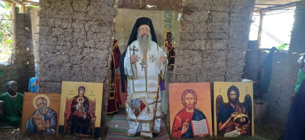 Επίσκοπος Μπουκόμπας: «Μέχρι πότε θα λειτουργούμε σε Λασποκαλύβες;»