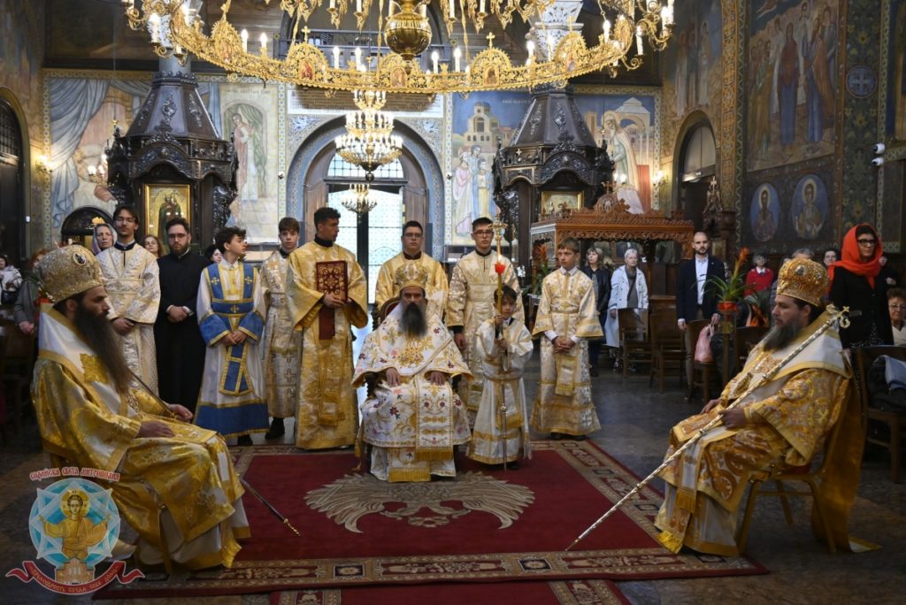 Патриаршеска литургия и дяконско ръкоположение на Отдание на Пасха в катедралния храм „Св. вмчца Неделя“