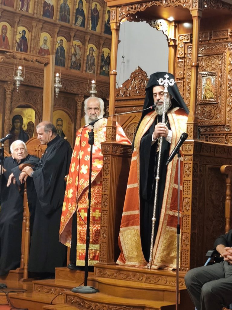 Εσπερινός για την πολυούχο Αγία Ειρήνη του Κατεχόμενου χωριού από τον Μητροπολίτη Κυρηνείας