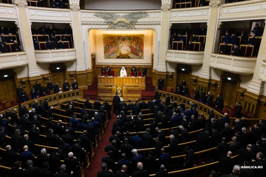 Preoții din Arhiepiscopia Bucureștilor au evidențiat provocările contemporane ale familiei la Palatul Patriarhiei
