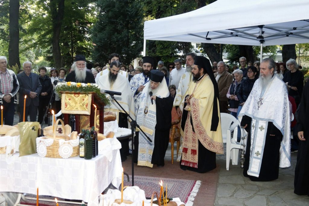 Αρχιερατικός Εσπερινός στον πανηγυρίζοντα Ιερό Ναό Αναλήψεως Καταρρακτών Εδέσσης