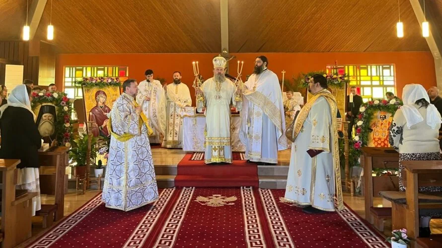 PS Timotei Prahoveanul, către românii din Hersbruck: Încercările devin uneori descoperiri ale milei dumnezeiești