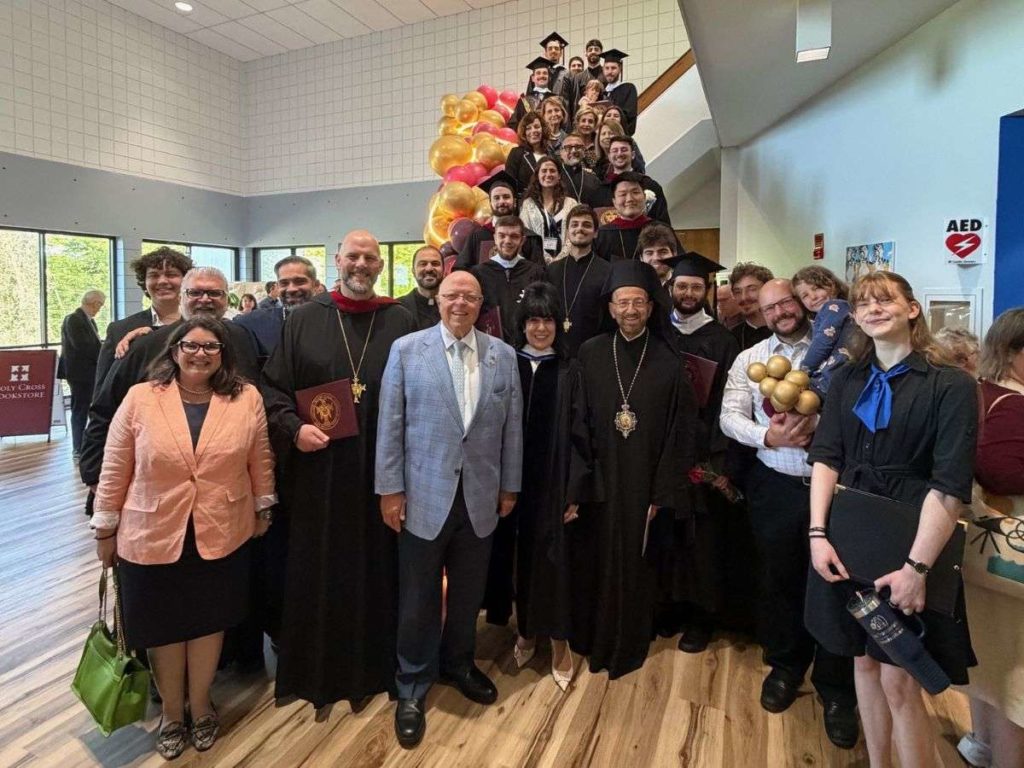 Metropolis of San Francisco celebrates 15 HCHC graduates this year