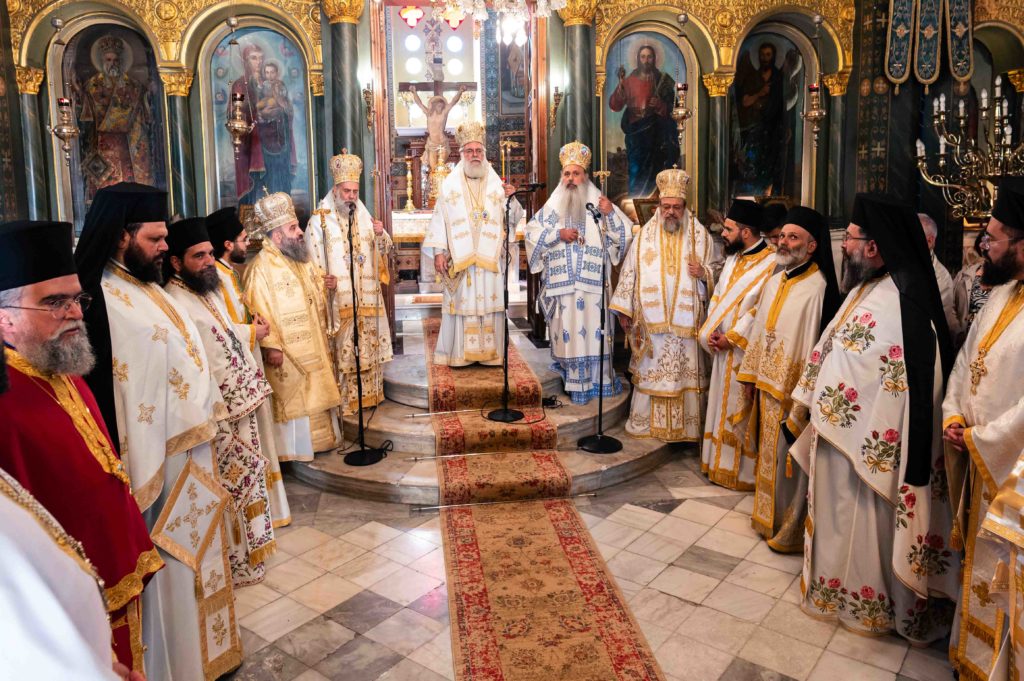 Πολυαρχιερατικό συλλείτουργο στην Καλαμάτα
