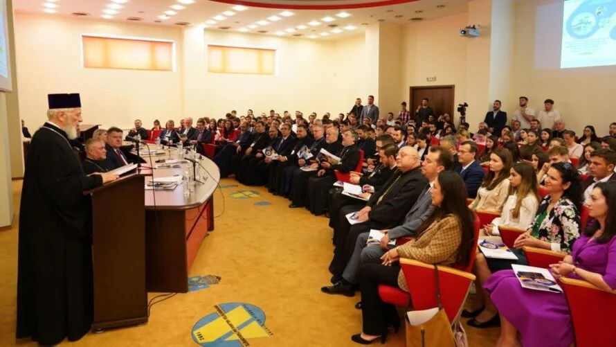 Rolul familiei în societatea contemporană a fost dezbătut la Simpozionul internațional de la Târgoviște