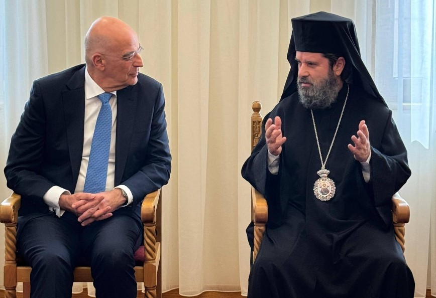 Συνάντηση του Αρχιεπισκόπου Αλβανίας με τον Υπουργό Εθνικής Άμυνας Νίκο Δένδια