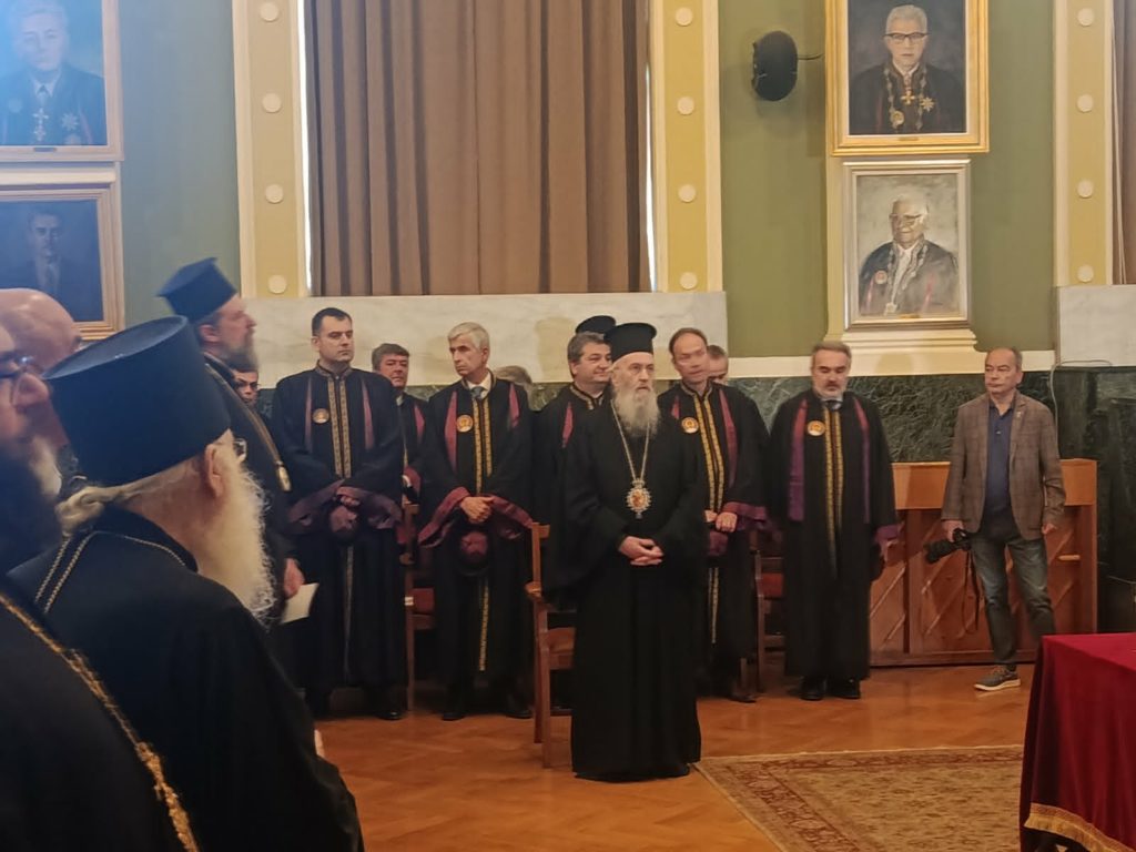 Επίτιμος Διδάκτορας του Α.Π.Θ. αναγορεύτηκε ο Μητροπολίτης Ναυπάκτου και Αγίου Βλασίου Ιερόθεος (ΦΩΤΟ)