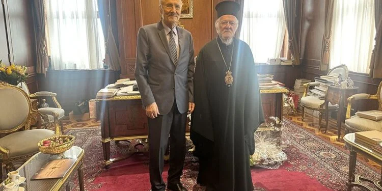 Ecumenical Patriarch receives Former Romanian President Emil Constantinescu at the Phanar