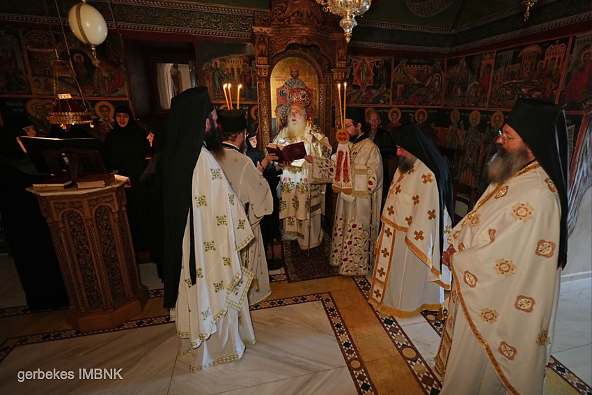 Αρχιερατική λειτουργία για την απόδοση του Πάσχα στην Ιερά Μονή Αγίων Πάντων Βεργίνης