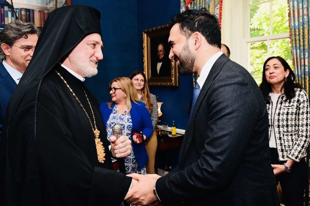 Δεξίωση για τον εορτασμό της 205ης επετείου της Ελληνικής Ανεξαρτησίας στο Gracie Mansion