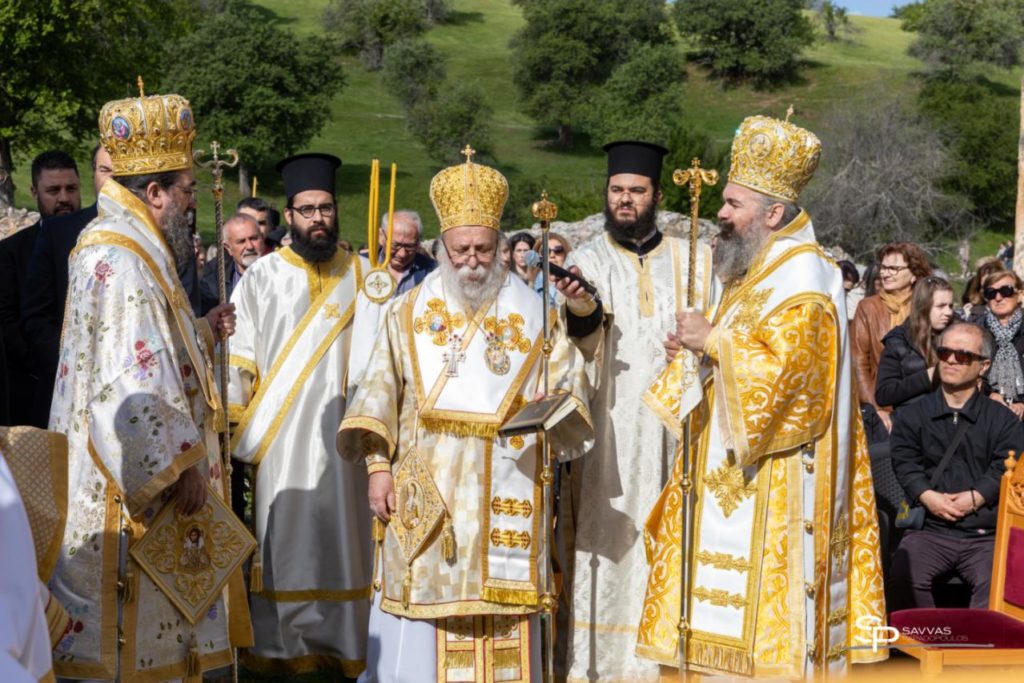 Πολυαρχιερατική Θεία Λειτουργία στον Άγιο Αχίλλιο Πρεσπών