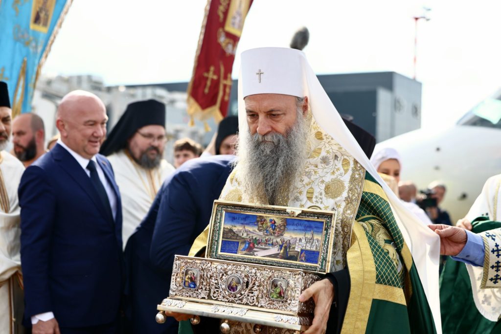 Η ευλογία της Αγίας Ζώνης ενισχύει τον Σερβικό λαό στο Κοσσυφοπέδιο και τα Μετόχια