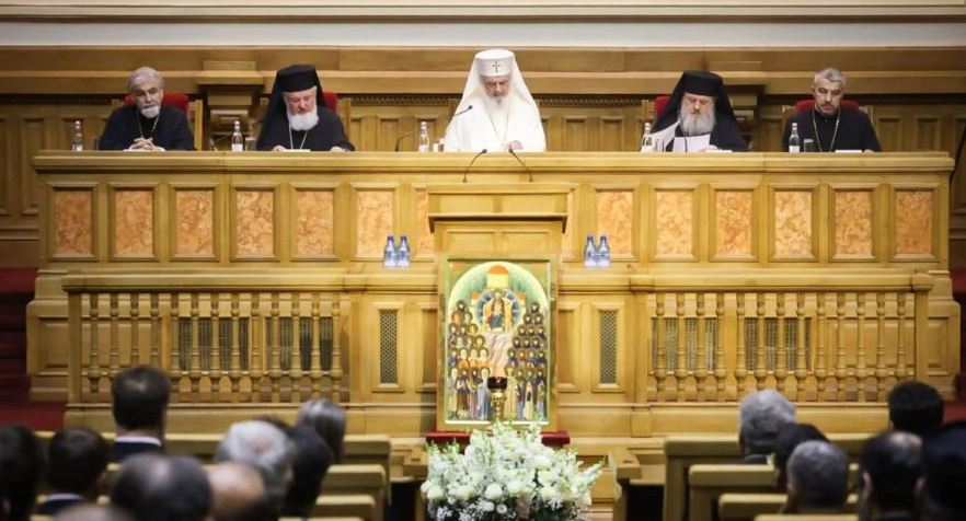 Patriarhul Daniel: Biserica este chemată să intensifice eforturile pastorale pentru sprijinirea familiei creștine
